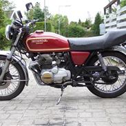 Honda CB 400 F (Solgt)