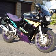 Suzuki GSX 600 F solgt.