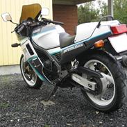 Yamaha FZ 750 Genesis