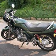 Yamaha XJ 900
