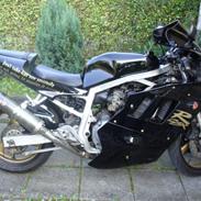 Suzuki GSXR750 (solgt)