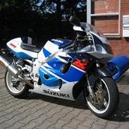 Suzuki GSX 750R