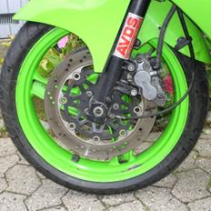 Kawasaki ZZR 600    * solgt *