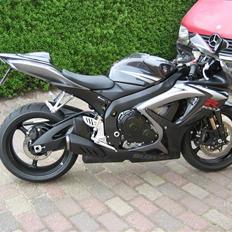 Suzuki GSX-R 750 K7