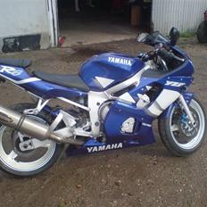 Yamaha R6 solgt