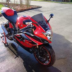 Suzuki GSXR 1000 K6