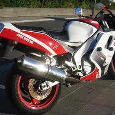 Yamaha FZR EXUP 1000