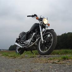 Yamaha XV 750 SE *SOLGT*