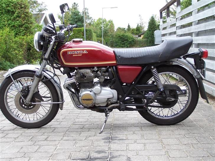 Honda cb 400 f