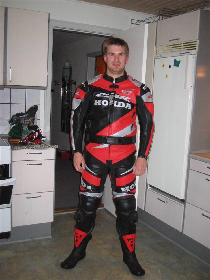 Honda CBR 600 F2 - så kom dragten d. 18-09-07.. glæder mig til sommer.. billede 17