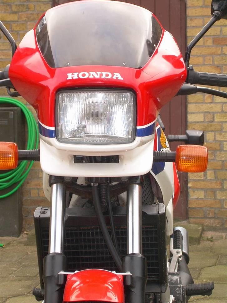 Honda 250 F mvx ( SOLGT ) billede 4