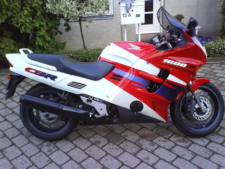 Honda cbr 1000 f sc24 billede 5