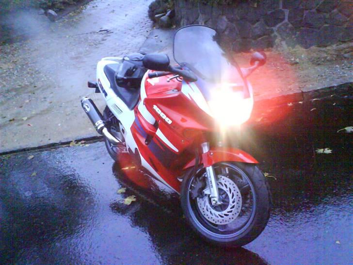 Honda cbr 1000 f sc24 billede 9