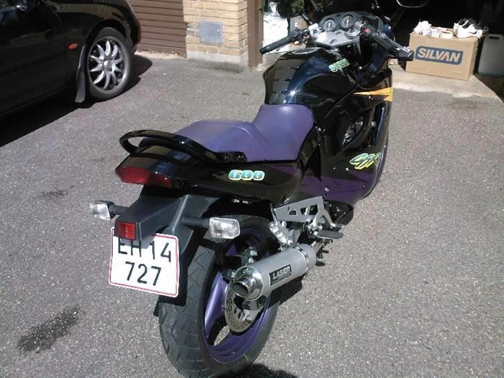 Suzuki GSX 600 F solgt. billede 8