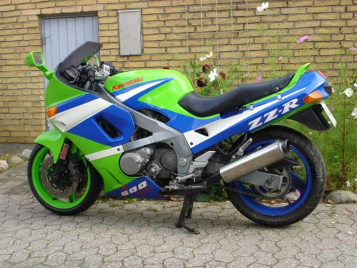 Kawasaki ZZR 600    * solgt * - Her er så min Kawa billede 1