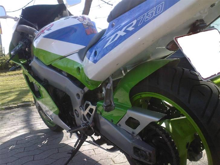Kawasaki zxr 900ccm  SOLGT!!! billede 6