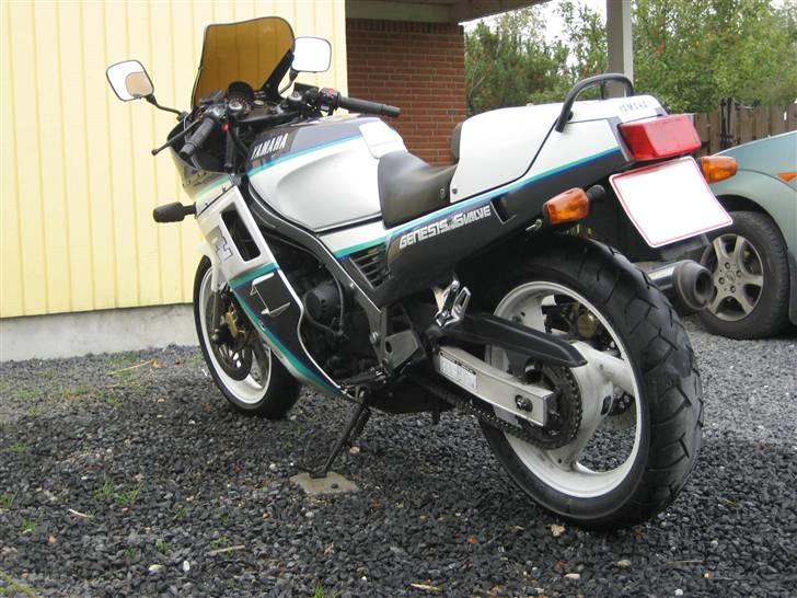 Yamaha FZ 750 Genesis billede 3