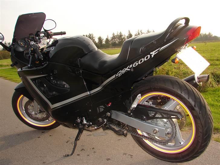 Suzuki GSX 600 F billede 13