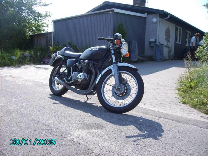 Honda CB 550 F *Solgt* billede 2