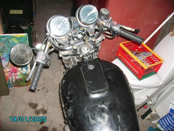 Honda CB 550 F *Solgt* billede 6