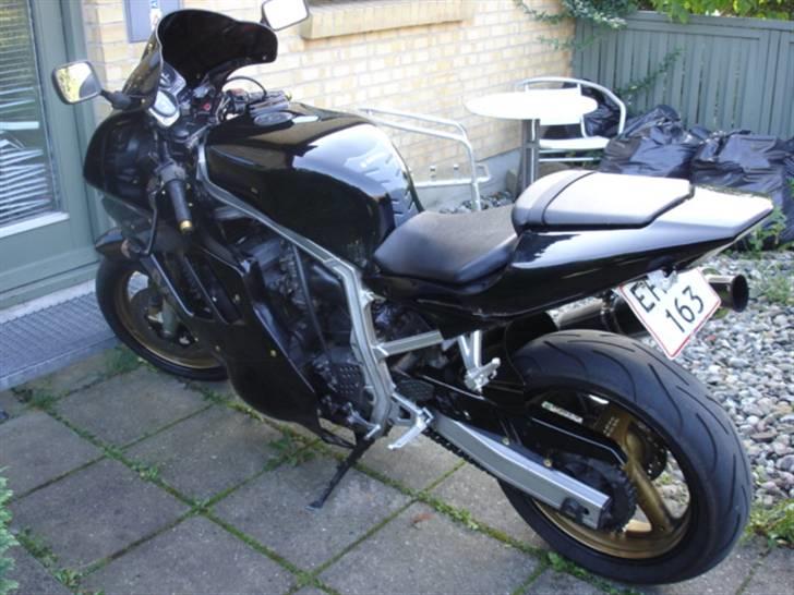 Suzuki GSXR750 (solgt) billede 2