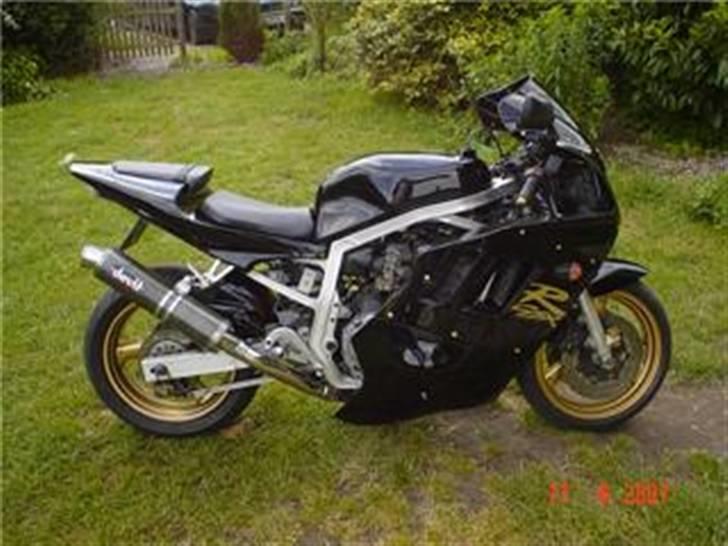 Suzuki GSXR750 (solgt) - Efter ombygning og maling 07`..(Billede fra forrige ejer) billede 7