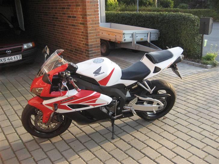 Honda CBR1000RR (Solgt) billede 17