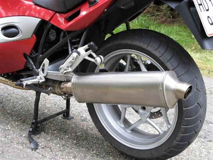 BMW R1200 ST - solgt - - Schnitzer lydpotten tager det meste af den karakteristiske "BMW R-lyd&  billede 4