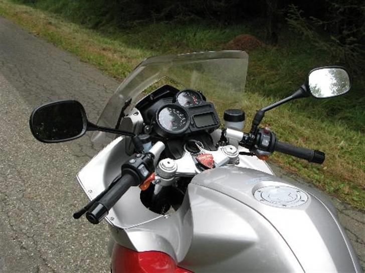 BMW R1200 ST - solgt - - Cokpitten hvorfra jeg skal ud og se og opleve mange skønne veje (-; billede 8