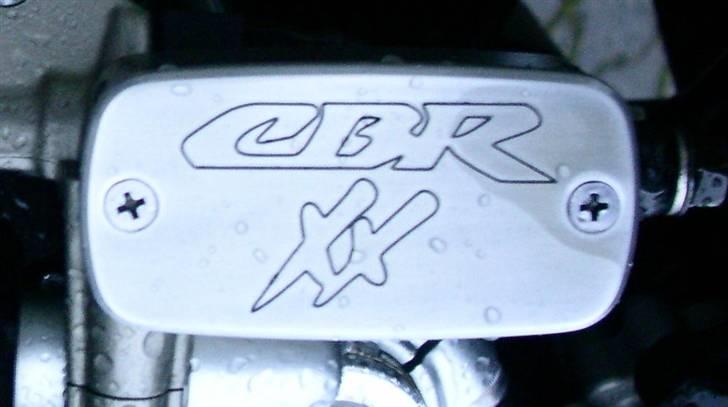 Honda CBR 1100   ( Solgt ) - Bremse/koblingskaliber dæksel billede 17