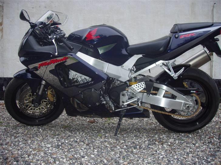 Honda CBR 900 RR Fireblade billede 1