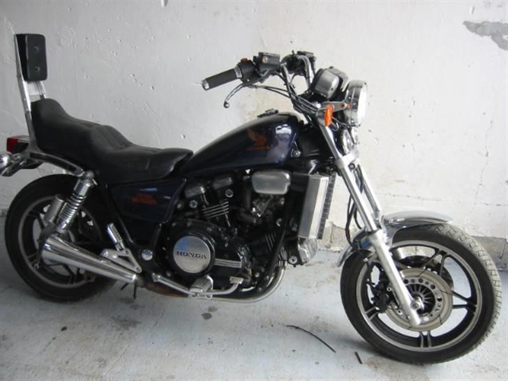 Honda 750 magna - sådan så den ud  da jeg fik den billede 8