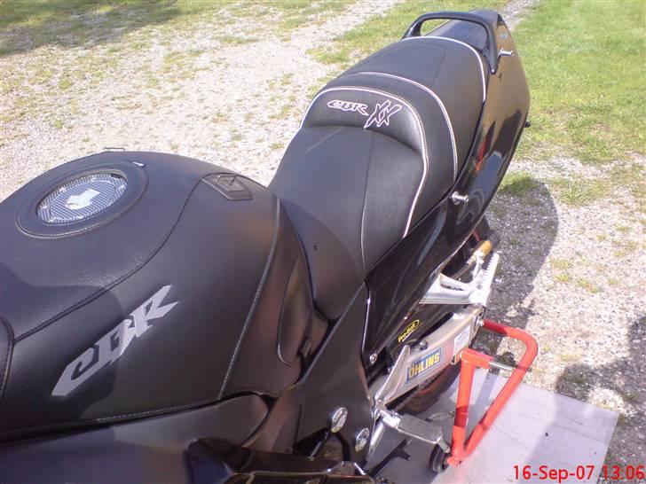 Honda cbr 1100xx blackbird billede 2