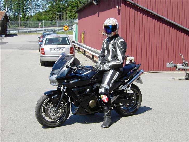 Honda cbr 1100xx blackbird - Så er der track Day på Knutstorp billede 3