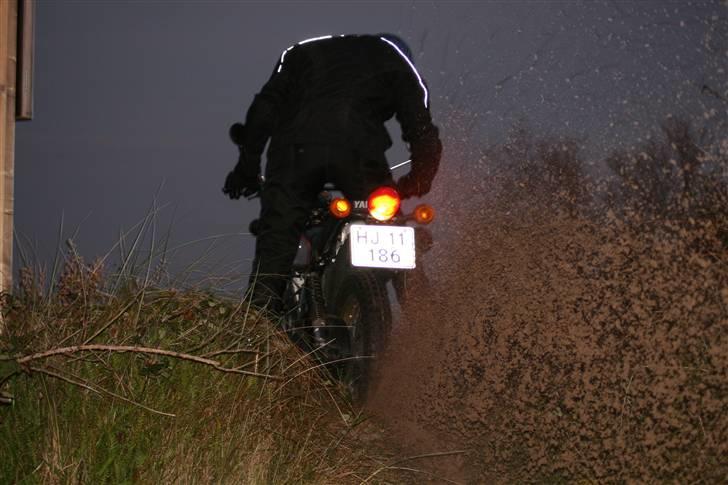 Honda CB400F SOLGT - Kammeraten Peter med sin mudderfræser...(Kegnæs er en god legeplads) billede 20