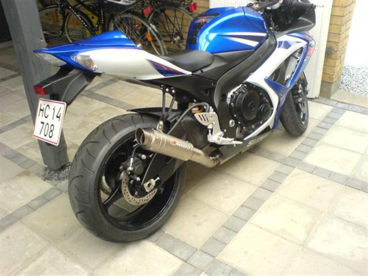 Suzuki gsxr 750 (SOLGT) - Race Fit Growler billede 10