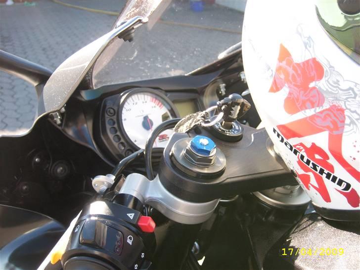 Suzuki GSXR-750 K7 billede 3