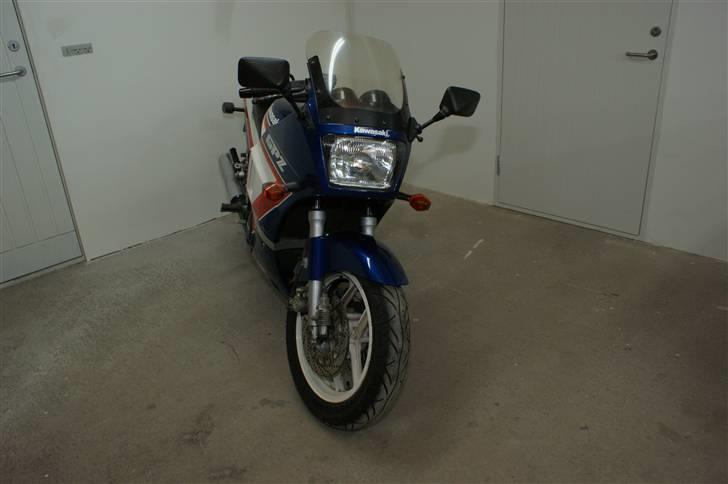 Kawasaki GPZ 600R SOLGT billede 5