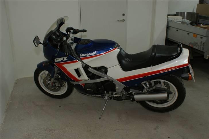 Kawasaki GPZ 600R SOLGT billede 7