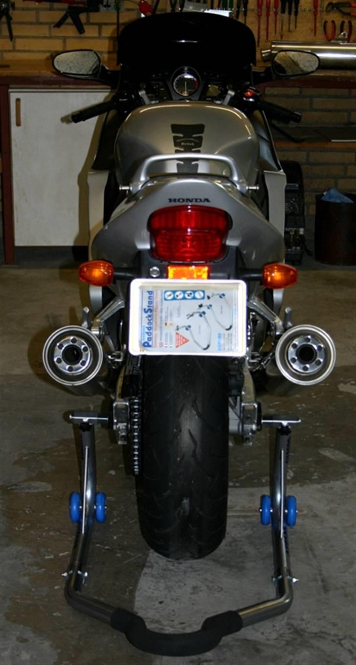 Honda cbr 1100 xx  blackbird billede 5