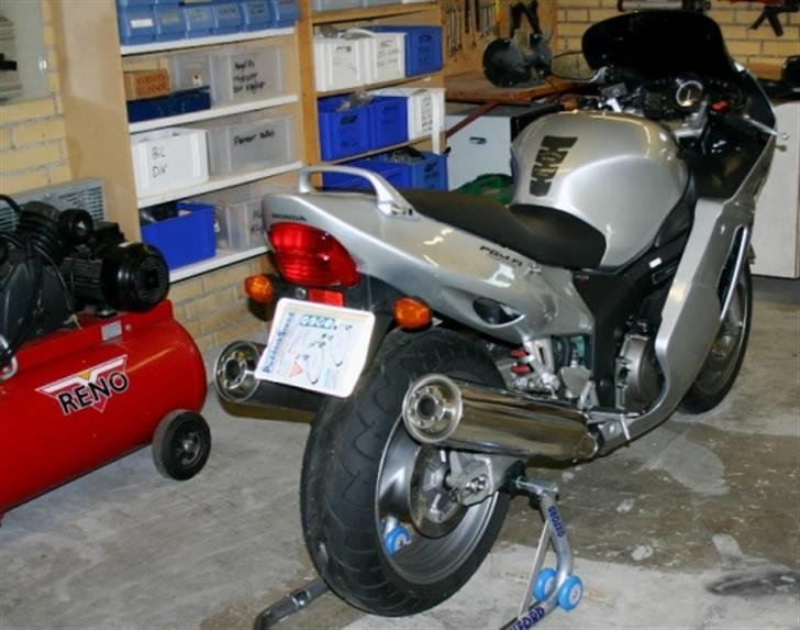 Honda cbr 1100 xx  blackbird billede 6