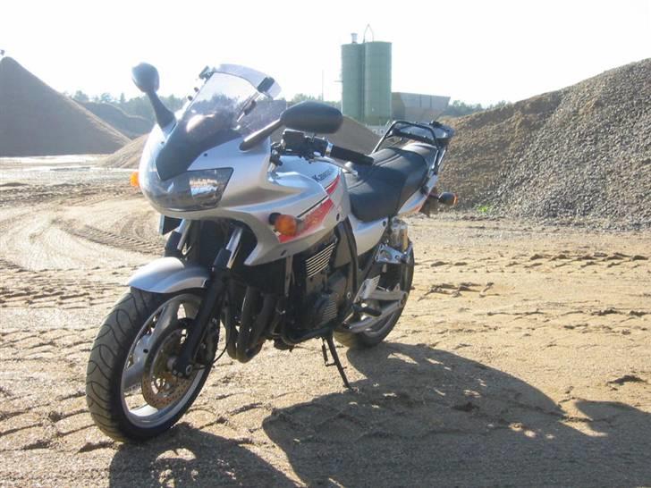 Kawasaki ZRX 1200S - samme linier som en puma billede 11
