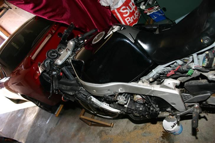 Yamaha FZR 1000 billede 6