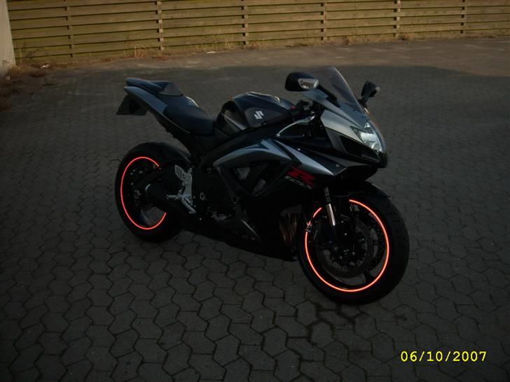 Suzuki GSXR-750 K7 billede 7