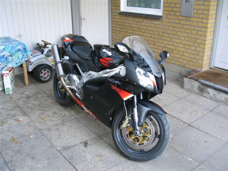 Aprilia RSV 1000 R "Solgt" billede 3