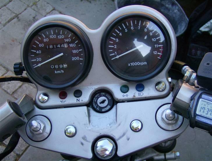 Suzuki gs 500e billede 3