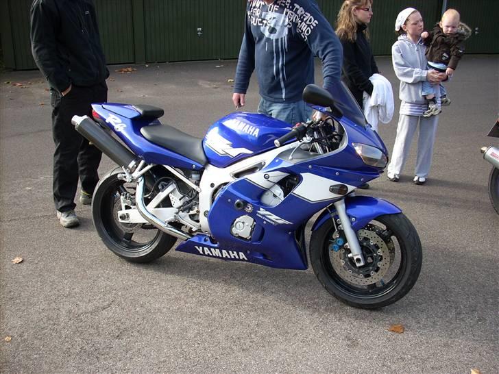 Yamaha YZF R6 (tidligere  MC) - lige et billed med familie på!! billede 2