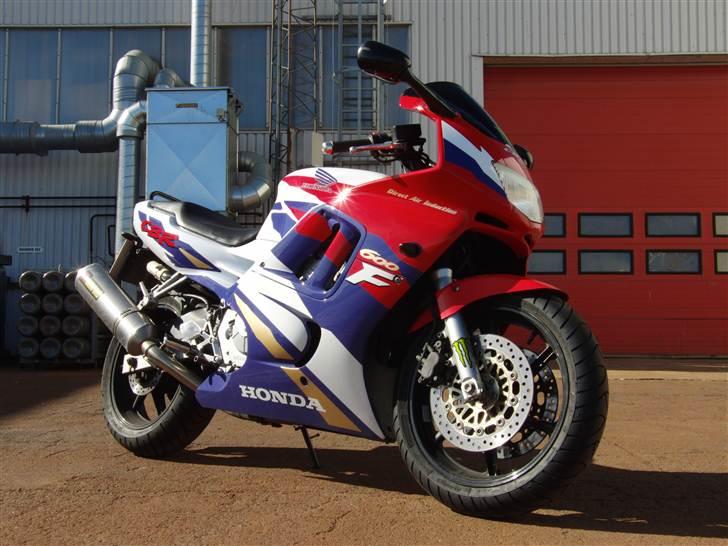 Honda cbr600 f3 billede 1