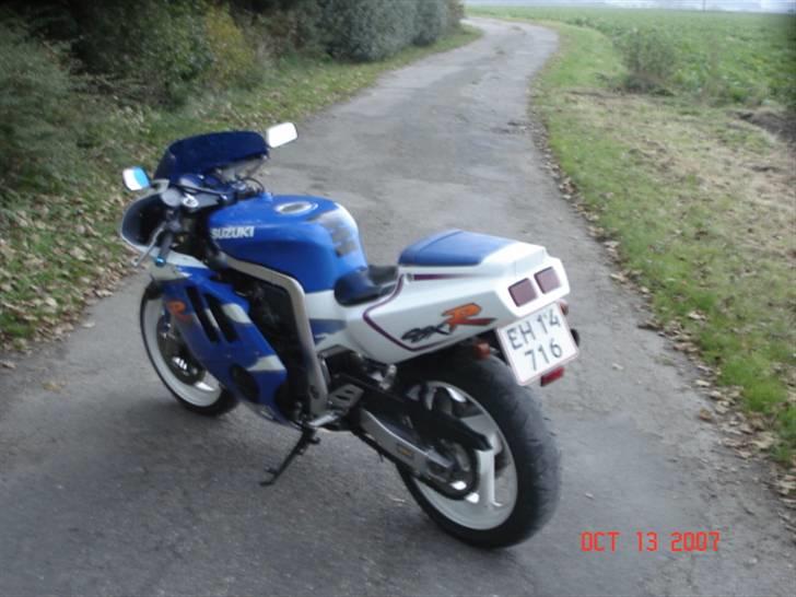 Suzuki gsx r 400 billede 2