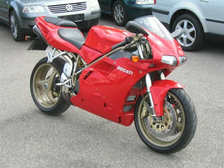 Ducati 916 billede 1